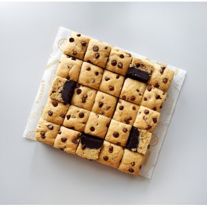 BROOKIES (Brownies Cookies) Uk 20x20x5cm